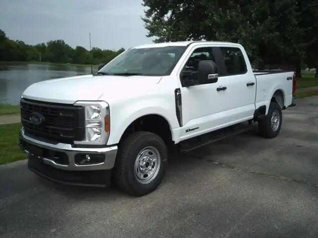 2026 Ford F-250 XL 4x4 Crew Cab 6-3/4' Box's photo
