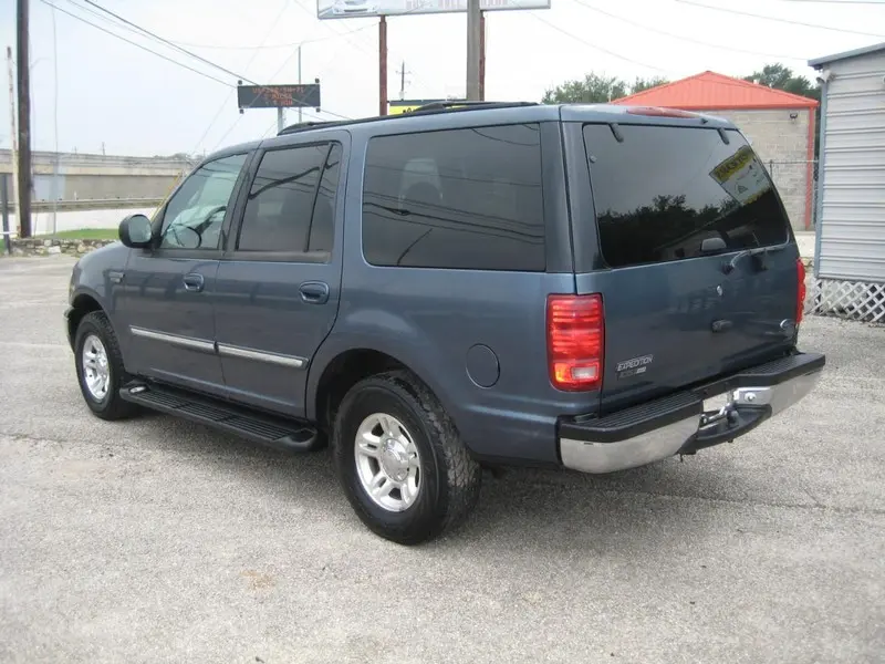 2001 Ford Expedition Base photo 4