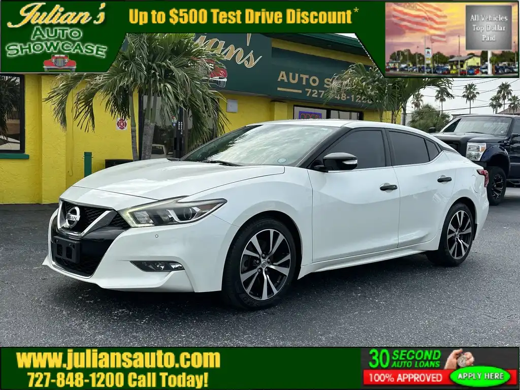 2018 Nissan Maxima SV's photo
