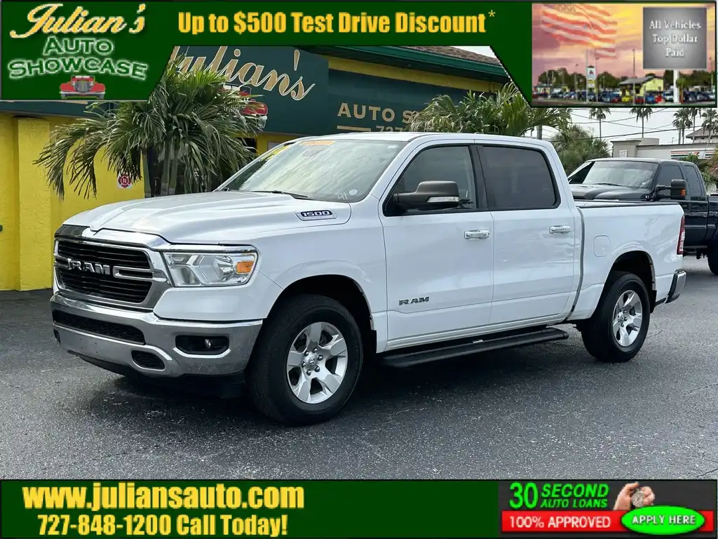2019 RAM 1500 Big Horn/Lone Star 4x4 Crew Cab 5'7's photo