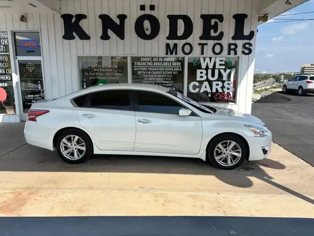 2013 Nissan Altima 2.5 SV CVT's photo
