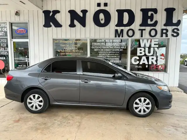 2010 Toyota Corolla LE AT's photo