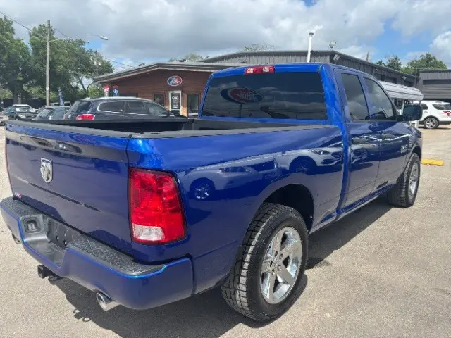 2015 RAM 1500 Express Quad Cab photo 5