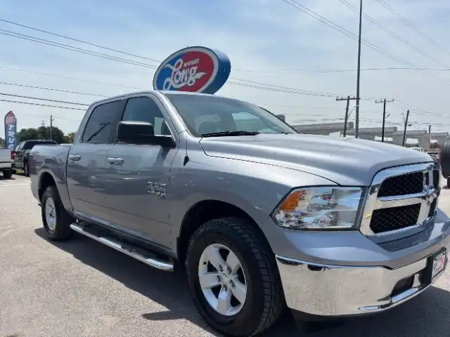 2021 RAM 1500 Classic SLT 4x4 Crew Cab 5'7's photo
