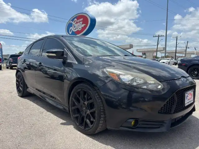 2014 Ford Focus 5 Door Hatch ST's photo