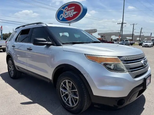 2013 Ford Explorer Base photo 1