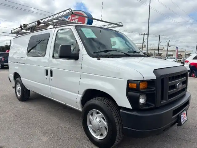 2013 Ford E-Series E-250 Van's photo