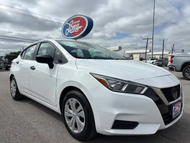 2021 Nissan Versa 1.6 S CVT's photo