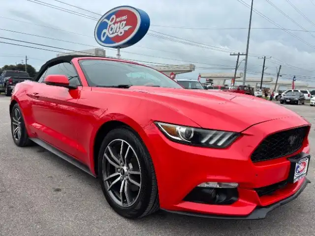 2017 Ford Mustang EcoBoost Convertible Premium's photo