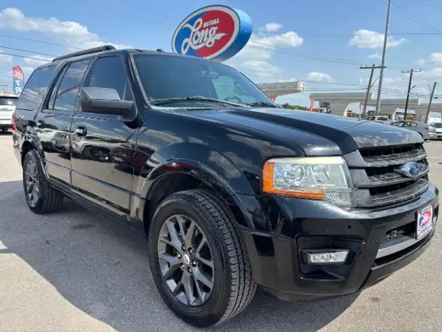 2017 Ford Expedition Limited's photo