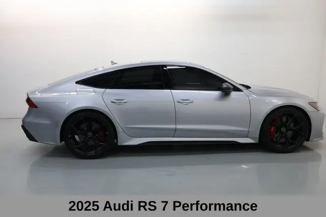 2025 Audi RS7 Performance photo 4