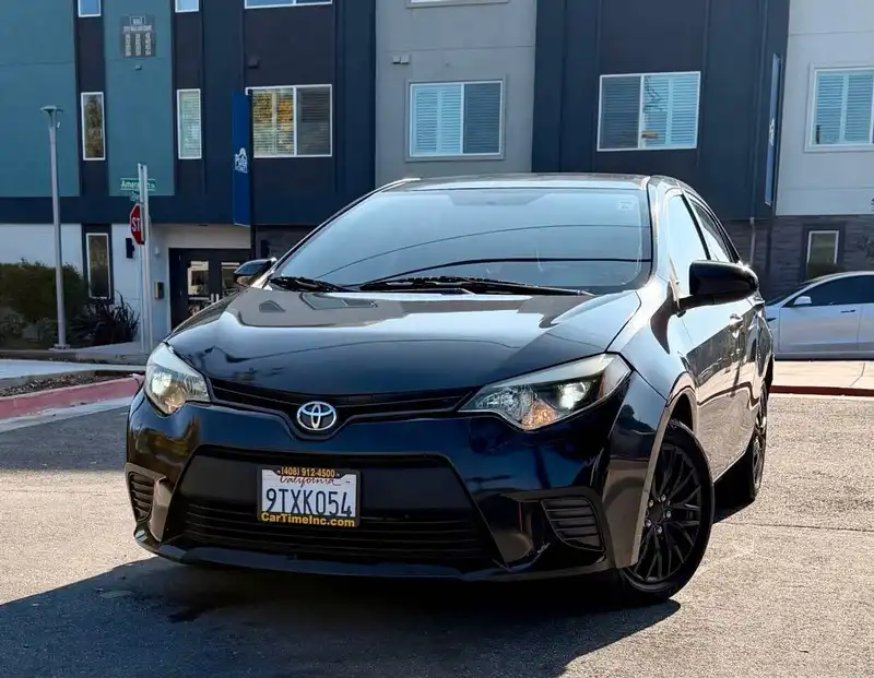2016 Toyota Corolla LE AT's photo