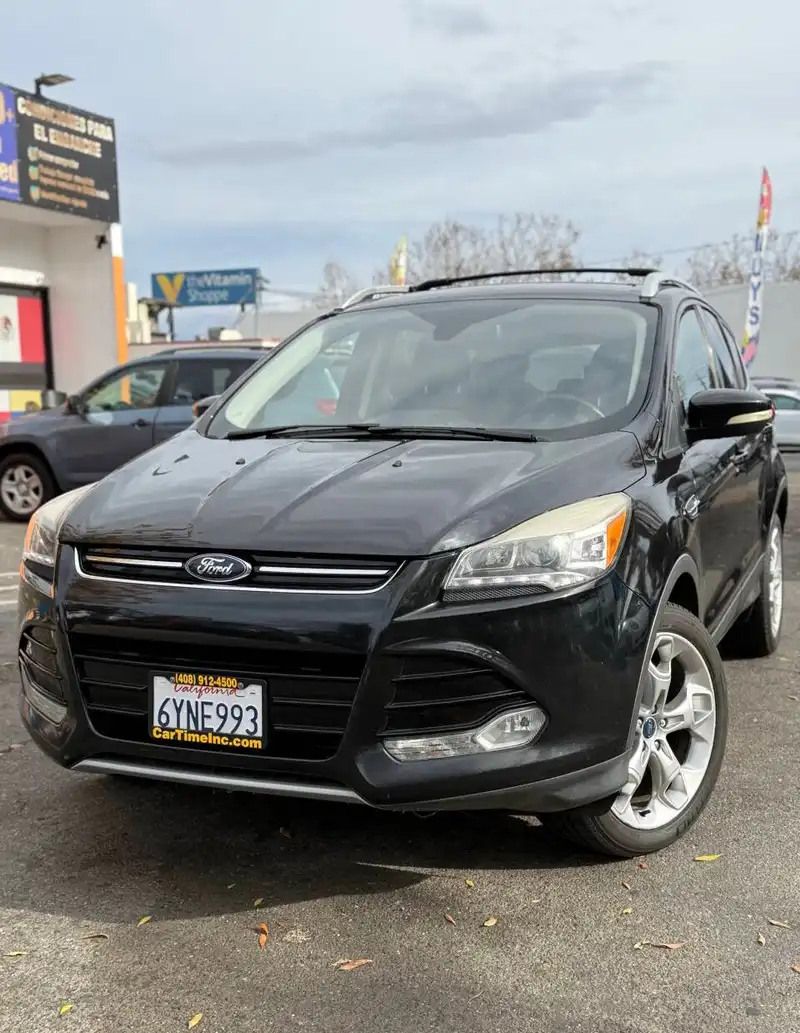 2013 Ford Escape Titanium 4WD's photo