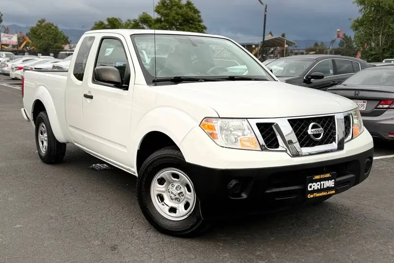 2019 Nissan Frontier 2.5 S King Cab 2WD Auto photo 3