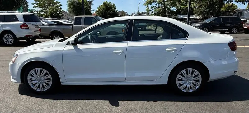 2017 Volkswagen Jetta 1.4T S Auto photo 4