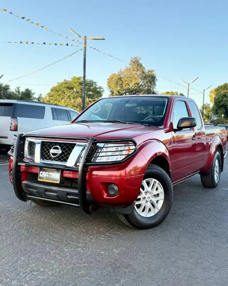 2017 Nissan Frontier 2.5 SV King Cab 2WD Auto's photo