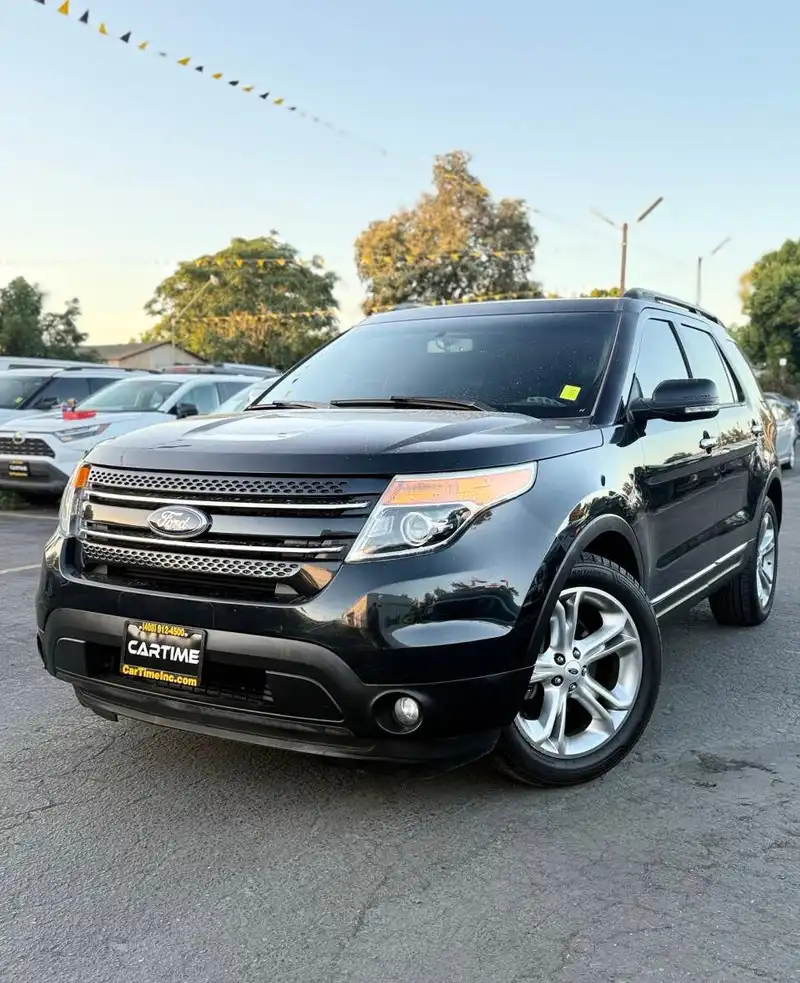 2014 Ford Explorer Limited's photo