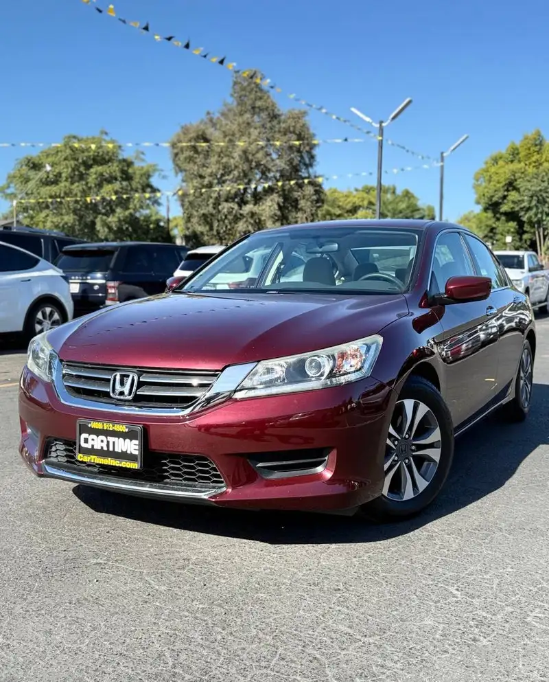 2013 Honda Accord LX Auto's photo