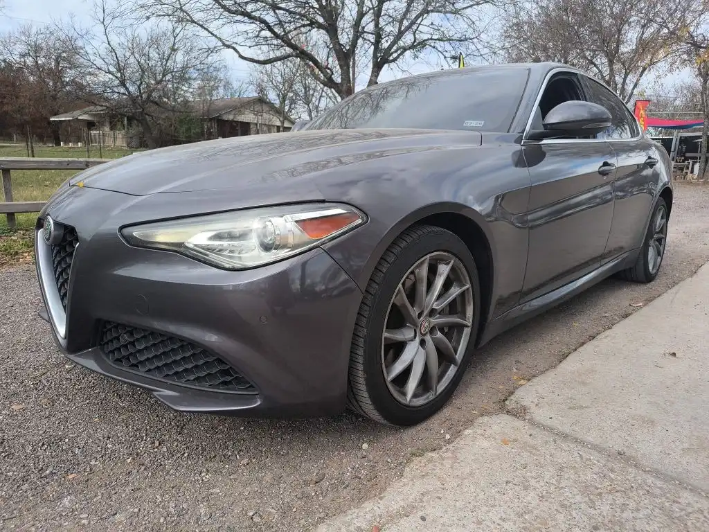 2017 Alfa Romeo Giulia 2.0 Ti Auto AWD's photo