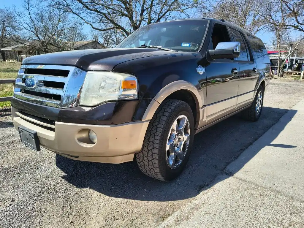 2013 Ford Expedition XLT EL's photo