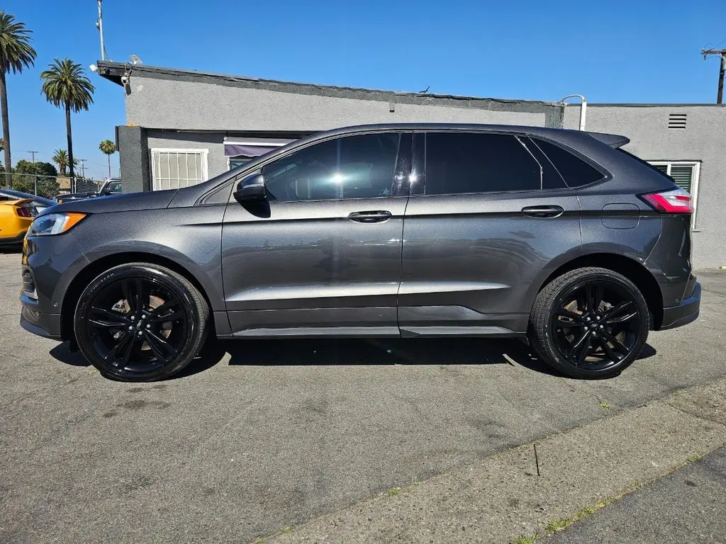 2019 Ford Edge ST AWD photo 3