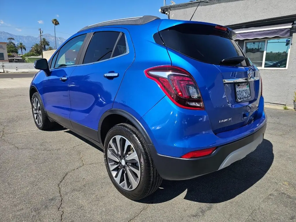 2018 Buick Encore Essence AWD photo 4