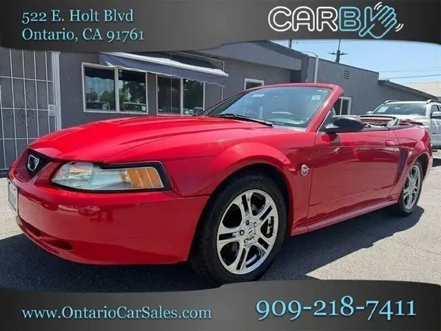2004 Ford Mustang 3.9 Premium's photo