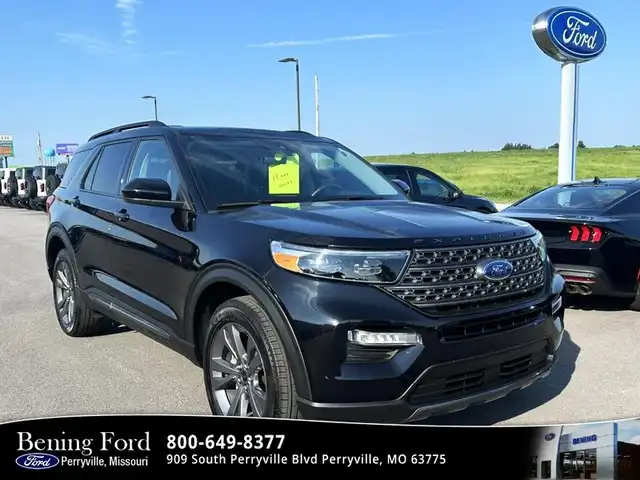 2024 Ford Explorer XLT 4WD's photo