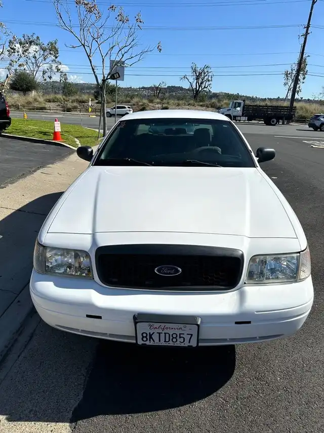 2010 Ford Crown Victoria Fleet Police's photo
