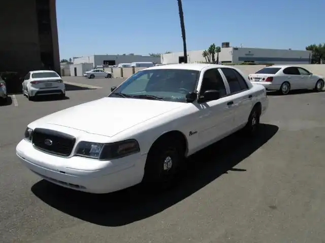 2003 Ford Crown Victoria Police Interceptor CNG's photo