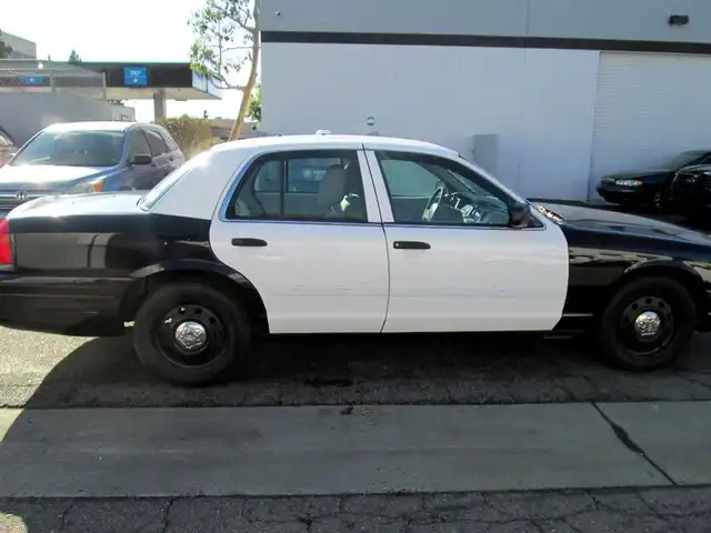 2011 Ford Crown Victoria Police (Fleet)'s photo