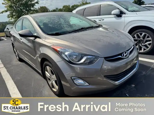 2013 Hyundai Elantra 1.8 GLS A T's photo