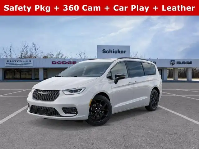 2026 Chrysler Pacifica Limited's photo