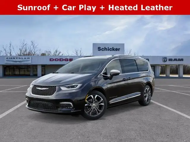 2026 Chrysler Pacifica Pinnacle's photo