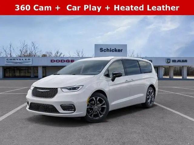 2026 Chrysler Pacifica Select's photo