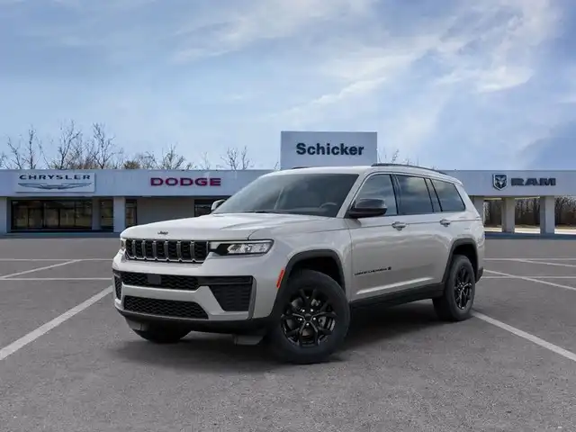 2026 Jeep Grand Cherokee L Laredo Altitude 4x4's photo