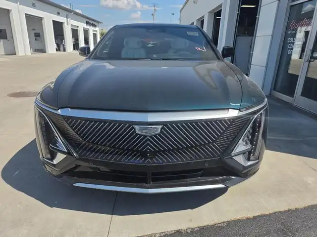 2024 Cadillac Lyriq Luxury 3 AWD's photo