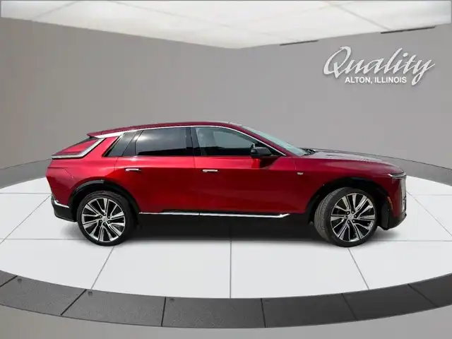 2024 Cadillac Lyriq Luxury 3 AWD's photo