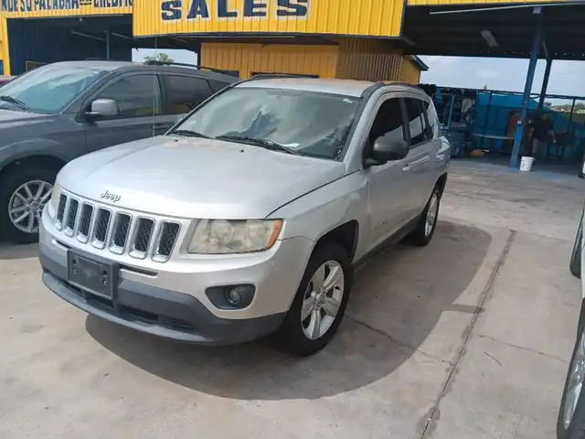 2013 Jeep Compass Latitude's photo