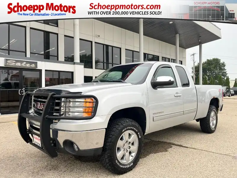 2013 GMC Sierra 4WD Extended Cab SLT MWB's photo