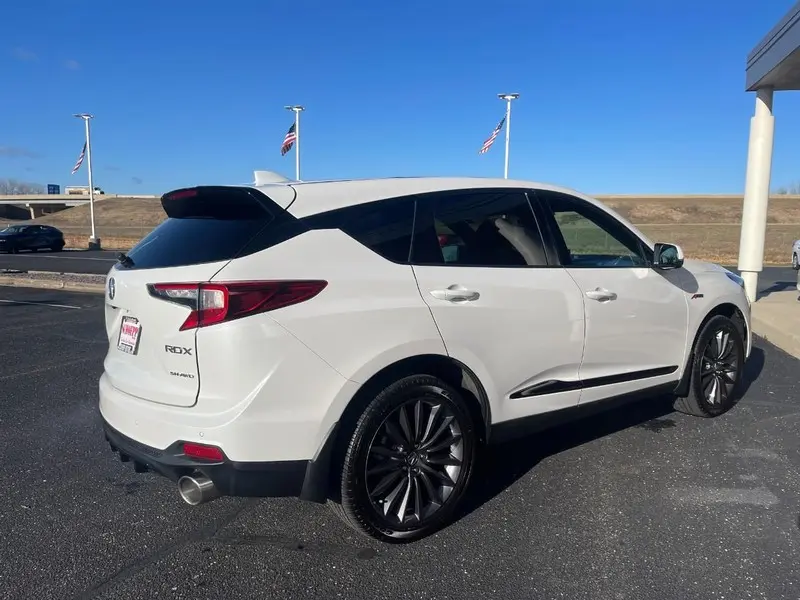 2023 Acura RDX Platinum Elite A-SPEC photo 3