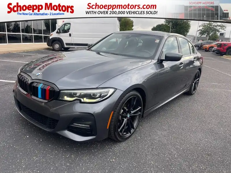 2019 BMW 3 Series 330i Sedan's photo