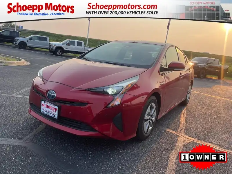 2018 Toyota Prius Two's photo