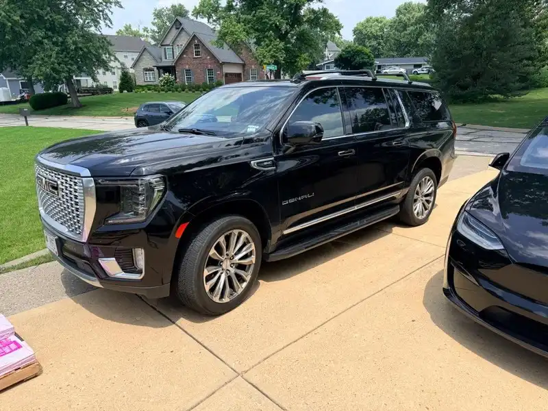 2021 GMC Yukon Denali AWD's photo