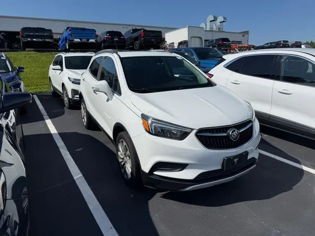 2019 Buick Encore Preferred photo 3