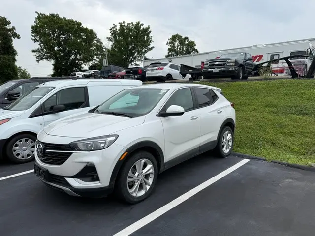 2023 Buick Encore GX Preferred photo 3