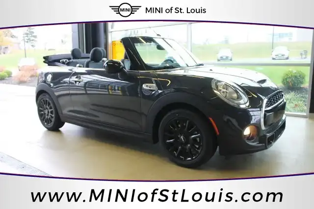 2017 MINI Cooper S Convertible's photo
