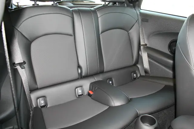 2017 MINI Cooper Base photo 5