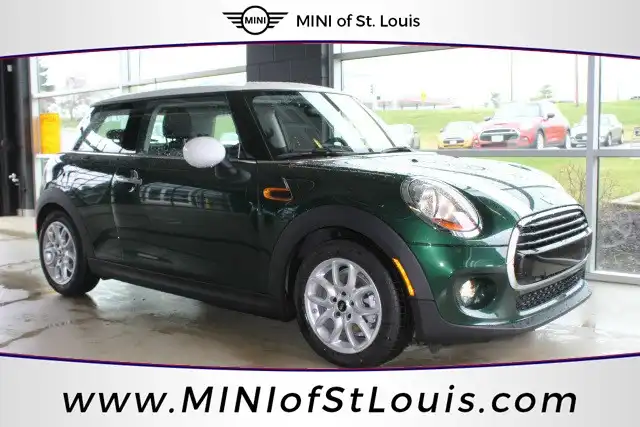 2017 MINI Cooper Base's photo