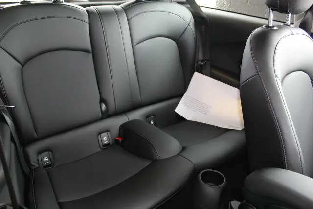 2017 MINI Cooper Base photo 4